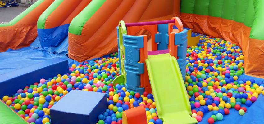 SUPER PARQUE DE BOLAS (5)